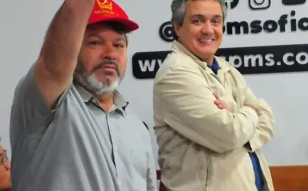 Vereador Landmark Rios e Carlos Bernardo participam de  assembleia da ACP em defesa da valorização dos professores