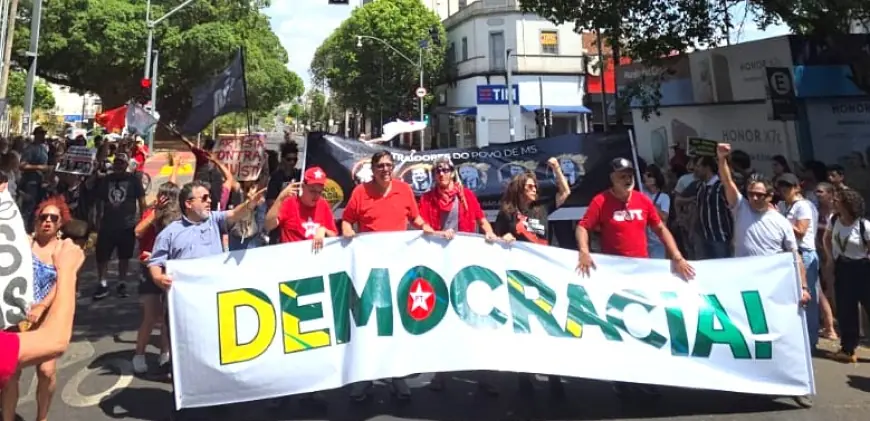 Carlos Bernardo participa em Campo Grande de ato contra anistia e ‘PEC da Blindagem’