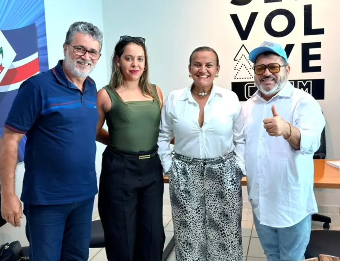 Carlos Bernardo debate desenvolvimento  em Coxim, Alcinópolis e Figueirão