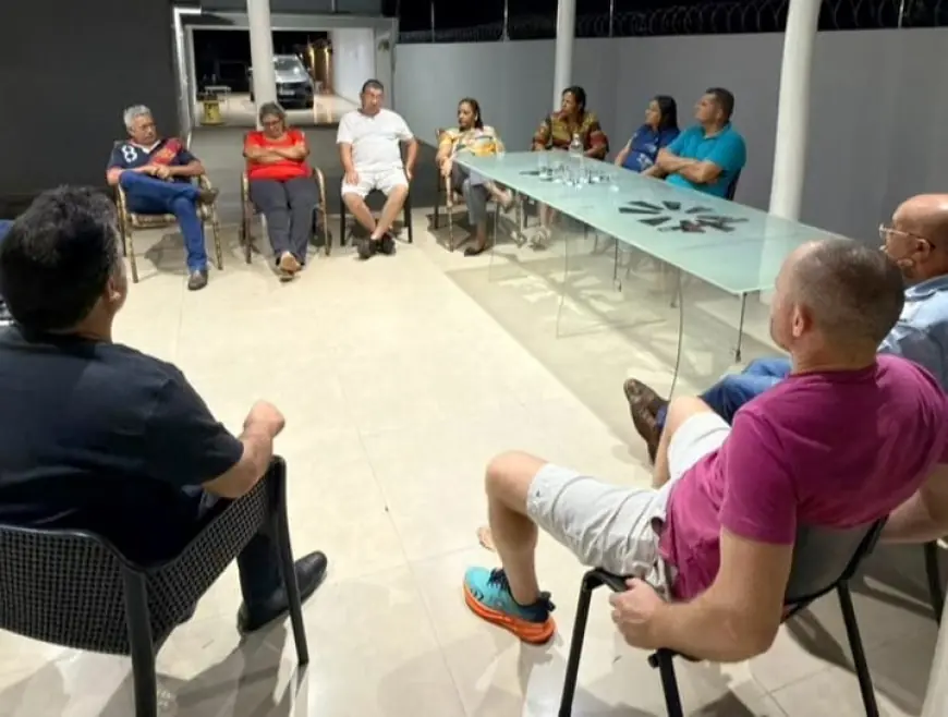 Carlos Bernardo cumpre agenda em  Costa Rica com lideranças do PT