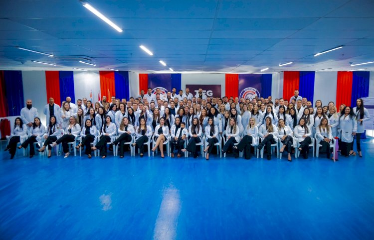 Formandos da UCP apresentam trabalho final de curso de Medicina