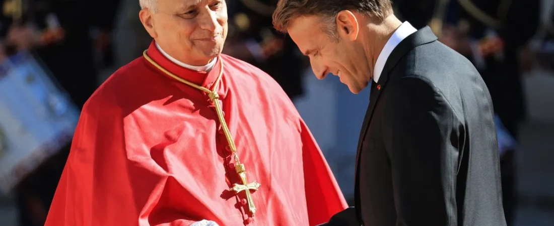 Papa Leão XIV defende a dignidade humana diante da IA e critica a lei de morte assistida na França