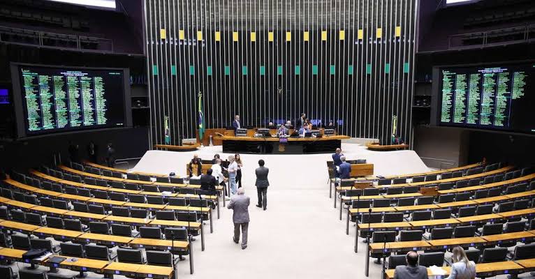 Senado debate novas propostas para ampliar fiscalização de recursos públicos e fortalecer transparência administrativa